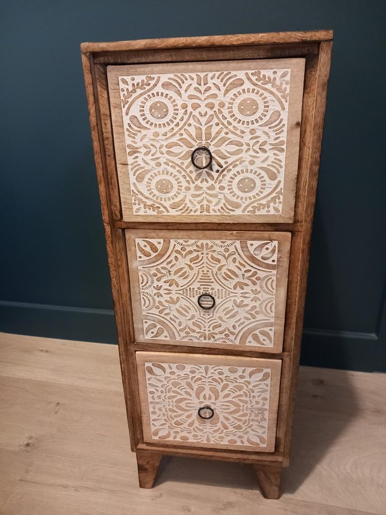 2 (nacht)kastjes in mangohout, Huis en Inrichting, Ophalen