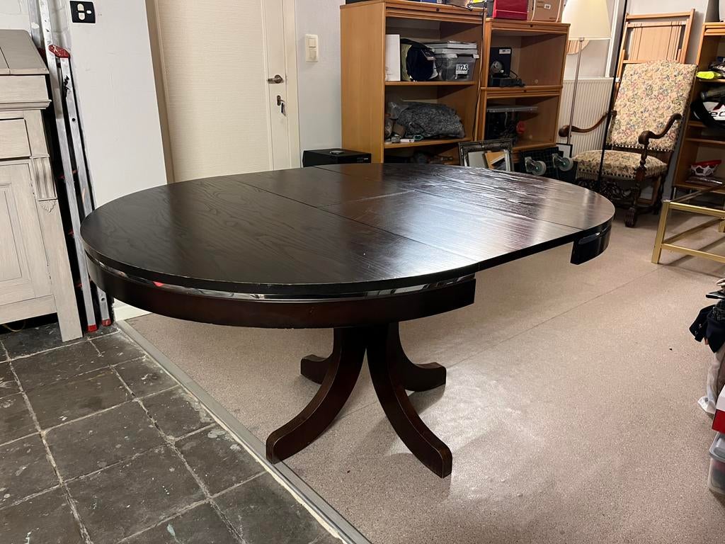Ronde en uitschuifbare eiken houten tafel, Ophalen