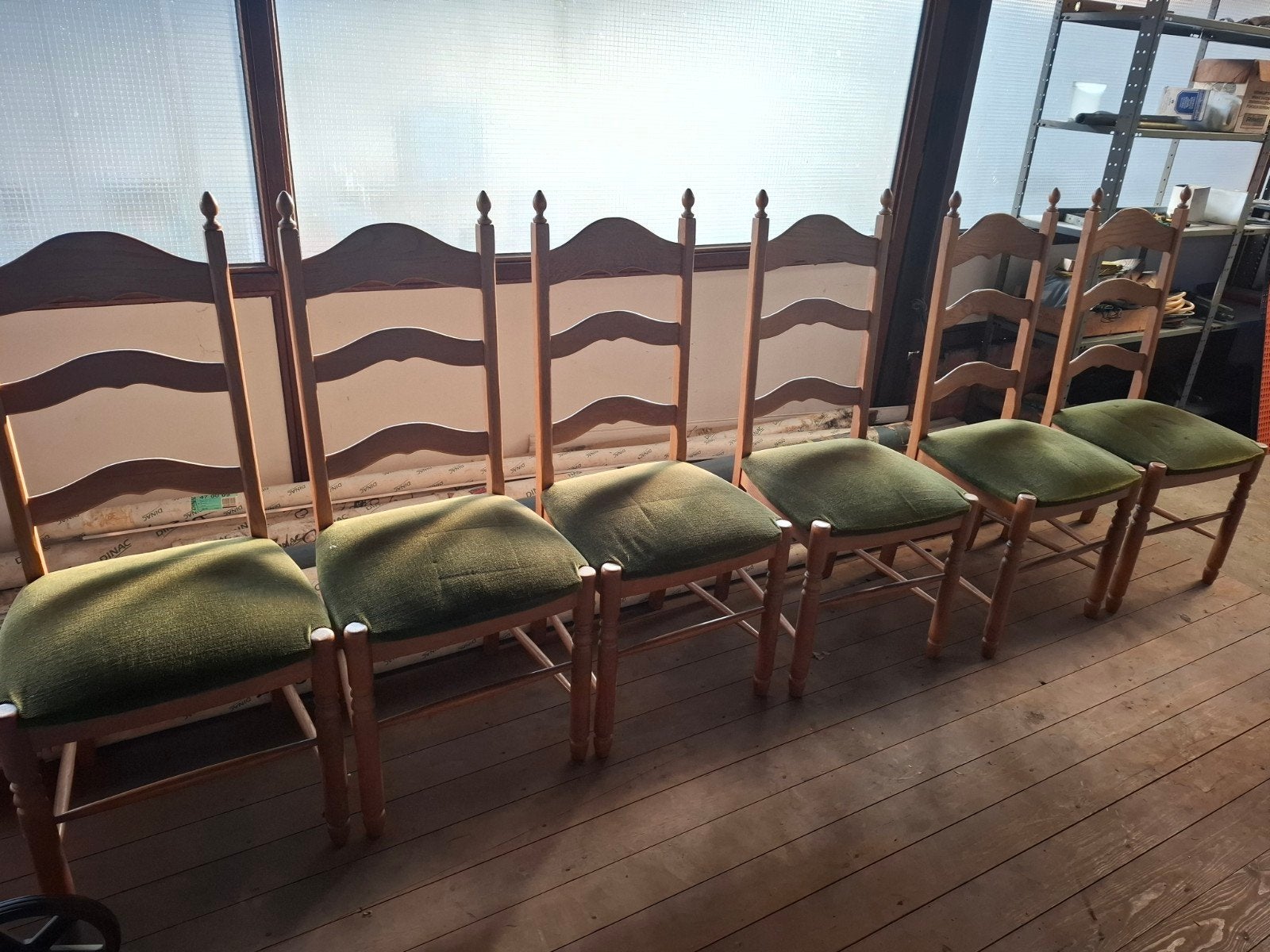 GRATIS 6 antieke stoelen, Ophalen