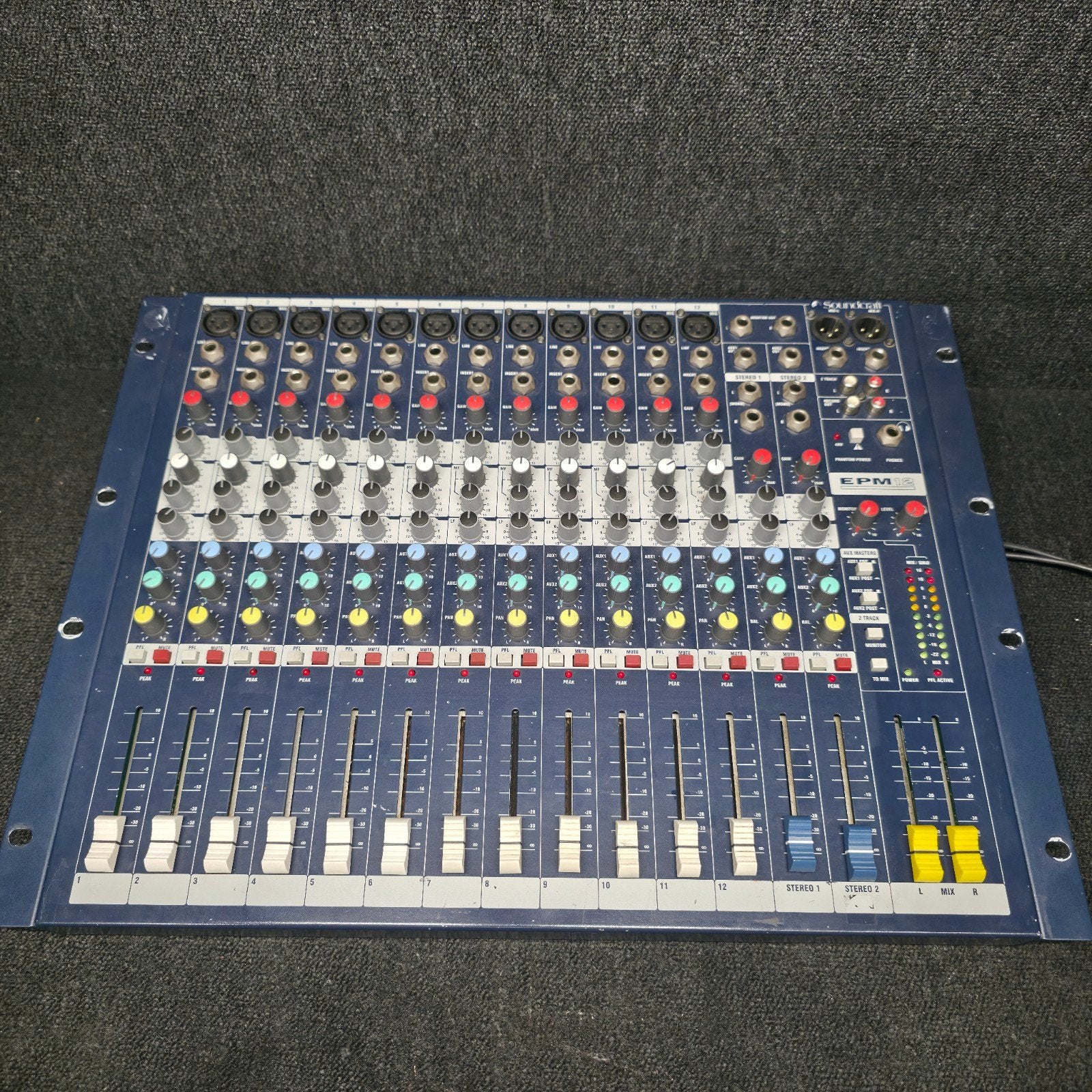 Mixeur/mixeur SOUNDCRAFT EPM12, Enlèvement ou Envoi