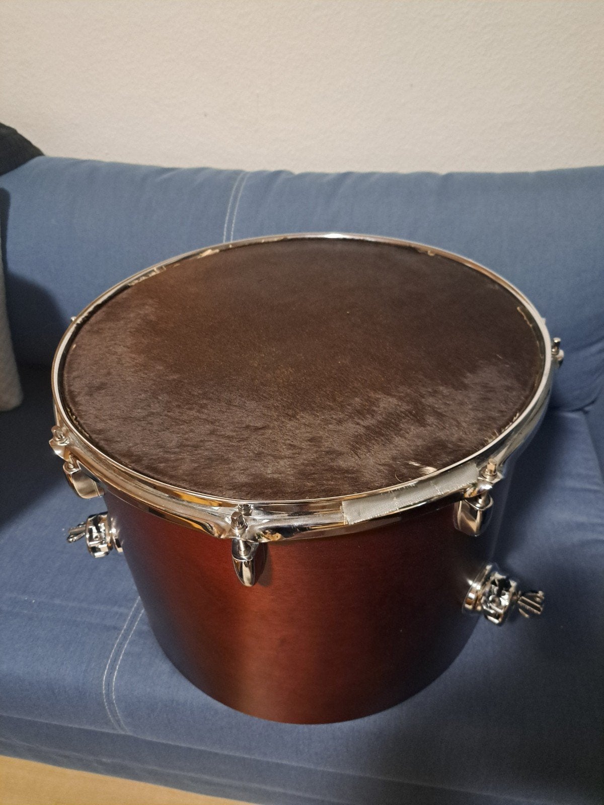 Yamaha Concert tom 16x14 + natural skin, Musique & Instruments, Enlèvement