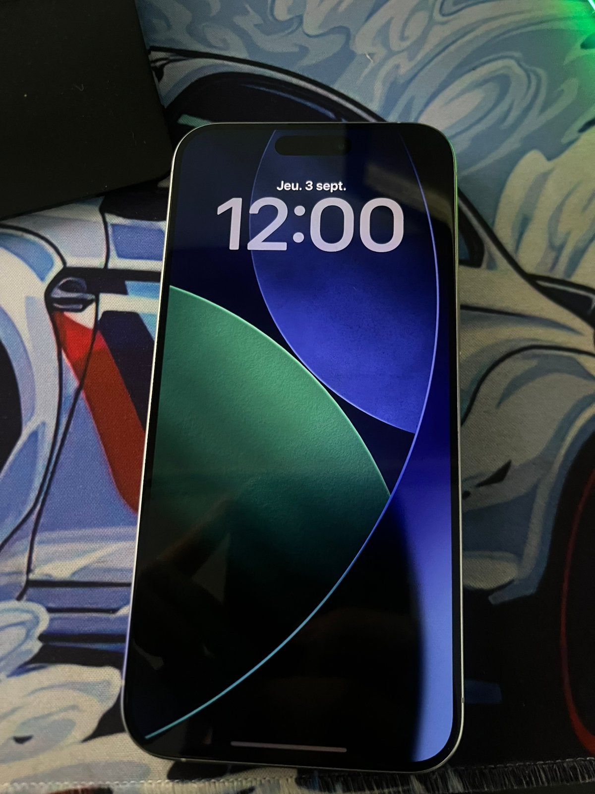 Iphone 15 pro max et 13, Wit, IPhone 15 Pro Max, Zo goed als nieuw, Zonder simlock