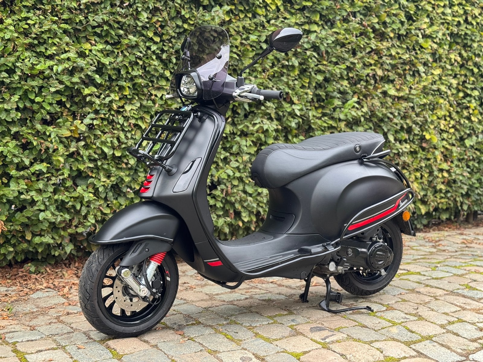 Vespa Sprint S - 2021 - A klasse - 7700km - zeer proper, Fietsen en Brommers, Ophalen, Zo goed als nieuw, Benzine, 50 cc