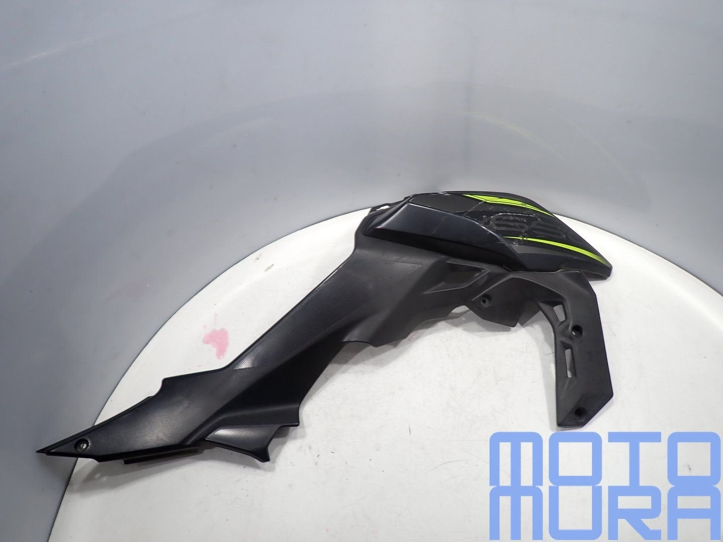 Kawasaki Z 650 2017 - 2019 rechter zijkuipdeel zijkap kuipde, Gebruikt, -, -, Ophalen of Verzenden