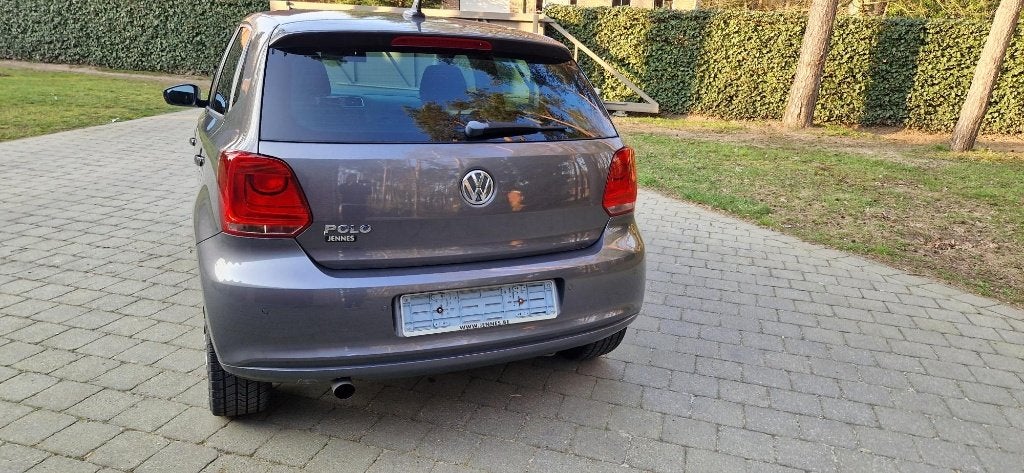 VOITURE, Achat, 63 kW, 5 portes, Berline