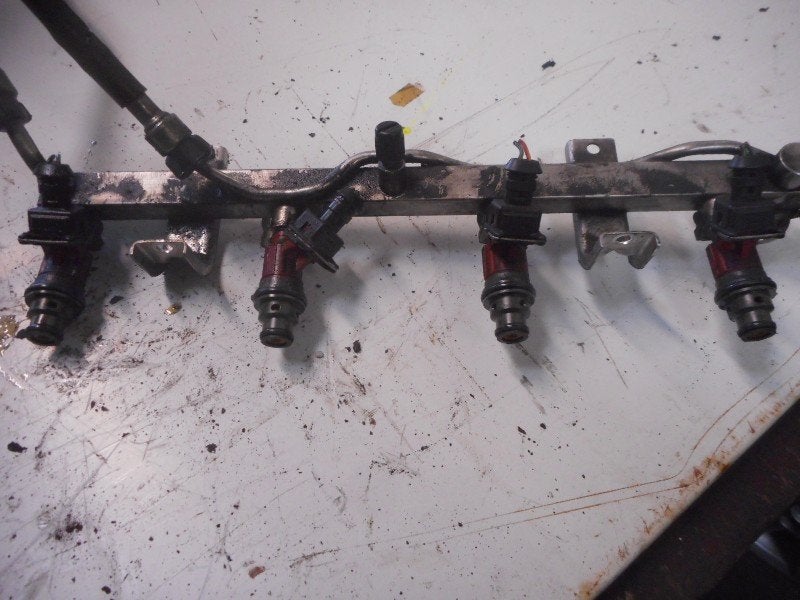 INJECTOR BRANDSTOF 4 injectoren plus galerij 9-5 (YS3E), Gebruikt, Saab