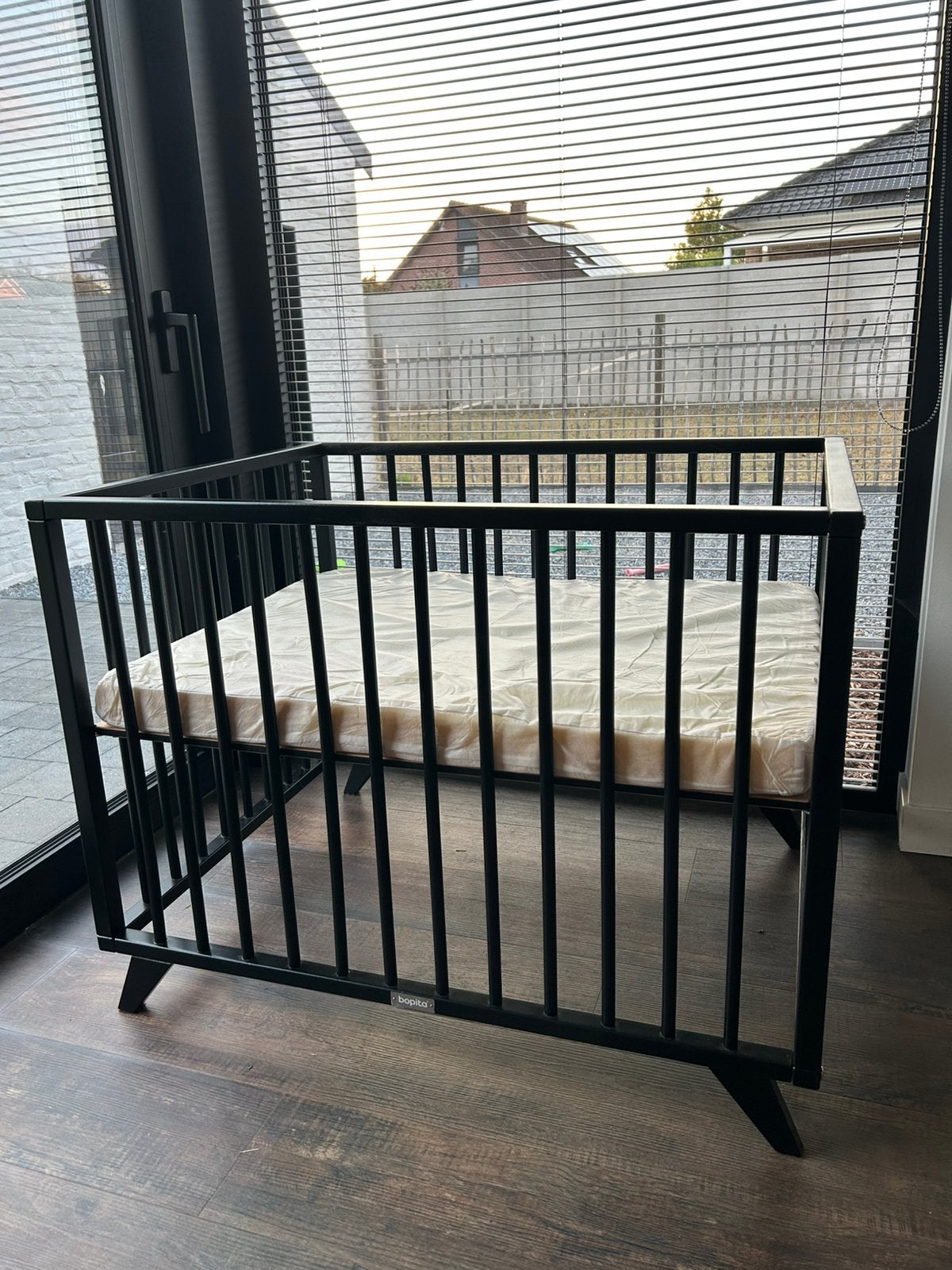 Bopita retro box babypark mat zwart, Kinderen en Baby's, Babyparken, Ophalen, Zo goed als nieuw, Rechthoekig, In hoogte verstelbaar