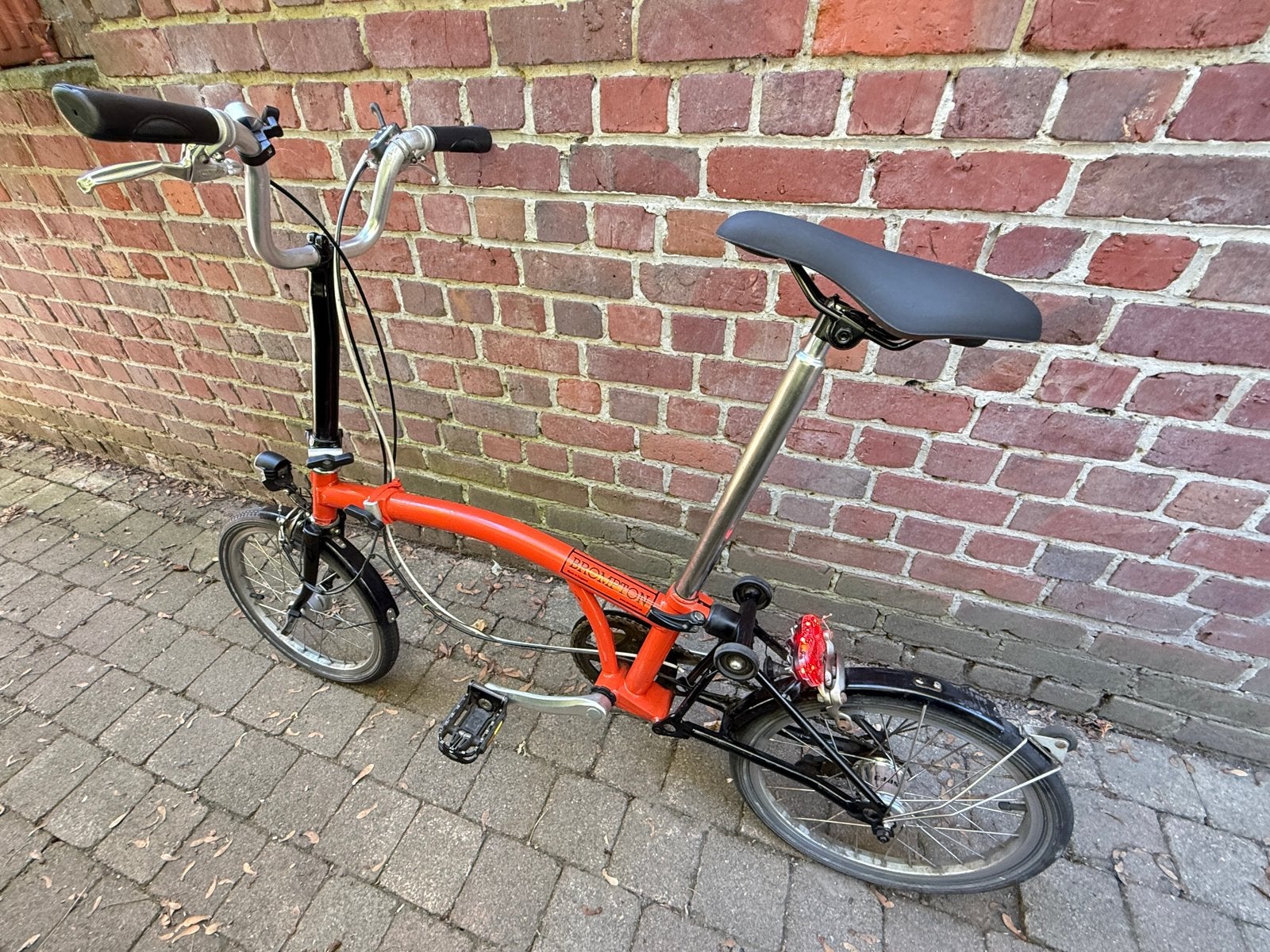 Mooie Brompton met 3 versnellingen en naafdynamo, Brompton, Velgrem, 14 tot 16 inch, Versnellingen
