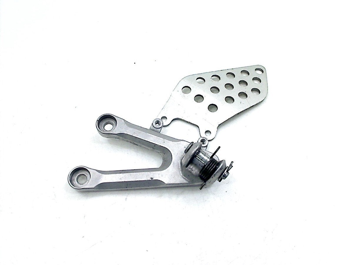 REPOSE PIEDS AVANT GAUCHE Honda, Dhr. S. di Majo, Utilisé, Info@cama-motorparts.nl, P.J. Troelstraweg 8 8
3144 CX  MAASSLUIS, NL