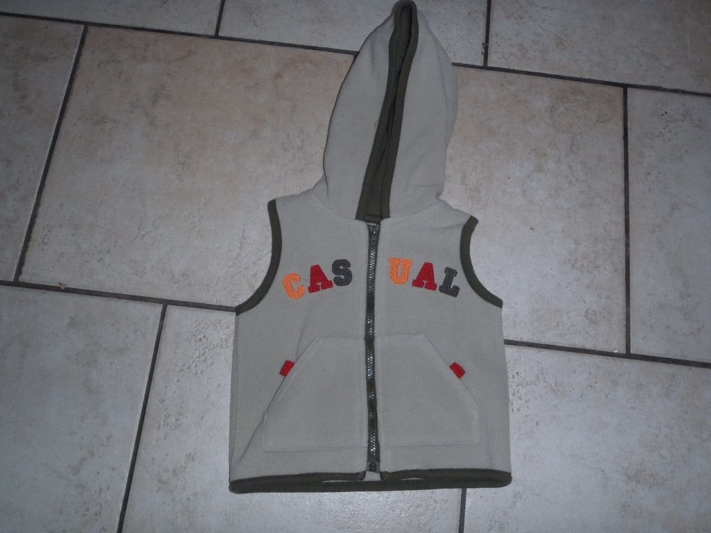 pull taille 68, Enlèvement ou Envoi, Comme neuf, Garçon, Pull ou Veste