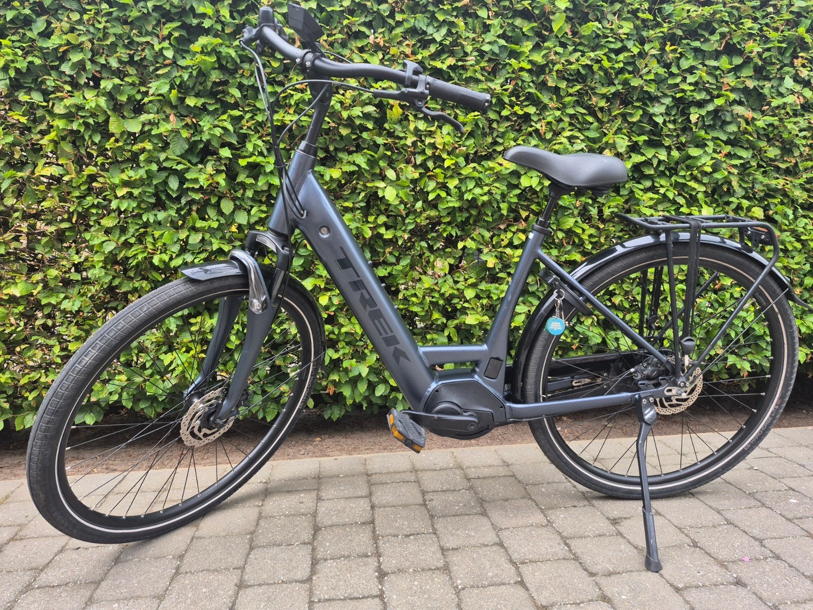Elecktrische fiets Trek District+ 8, Fietsen en Brommers, Gebruikt, 47 tot 51 cm, 50 km per accu of meer, Ophalen