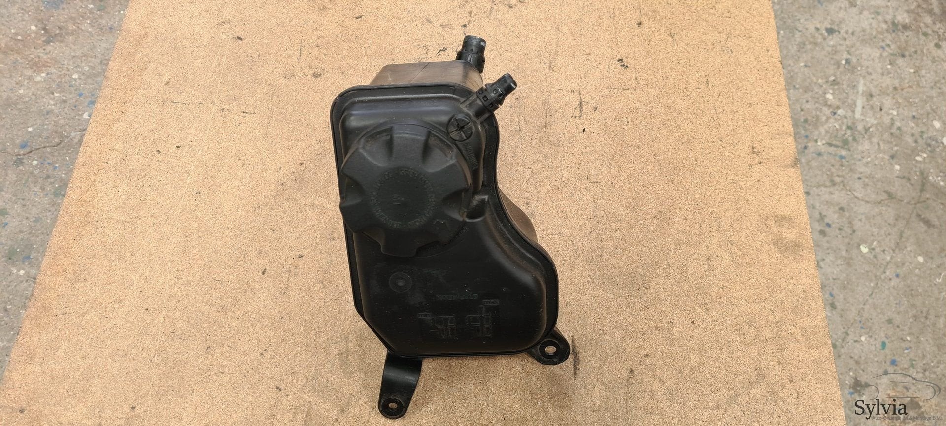 Expansievat Koelvloeistof Reservoir BMW 1 / 3 serie E8x E9x, -, Utilisé, -, -