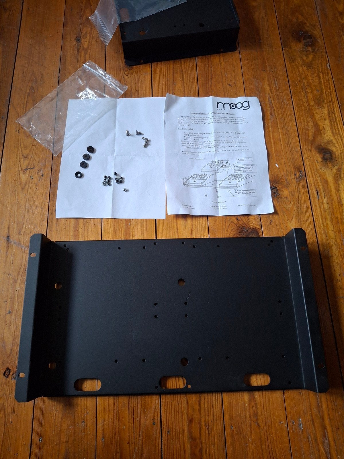 Moog Moogerfooger Rack Mount Kit, Musique & Instruments, Effets, Comme neuf, Autres types, Enlèvement ou Envoi