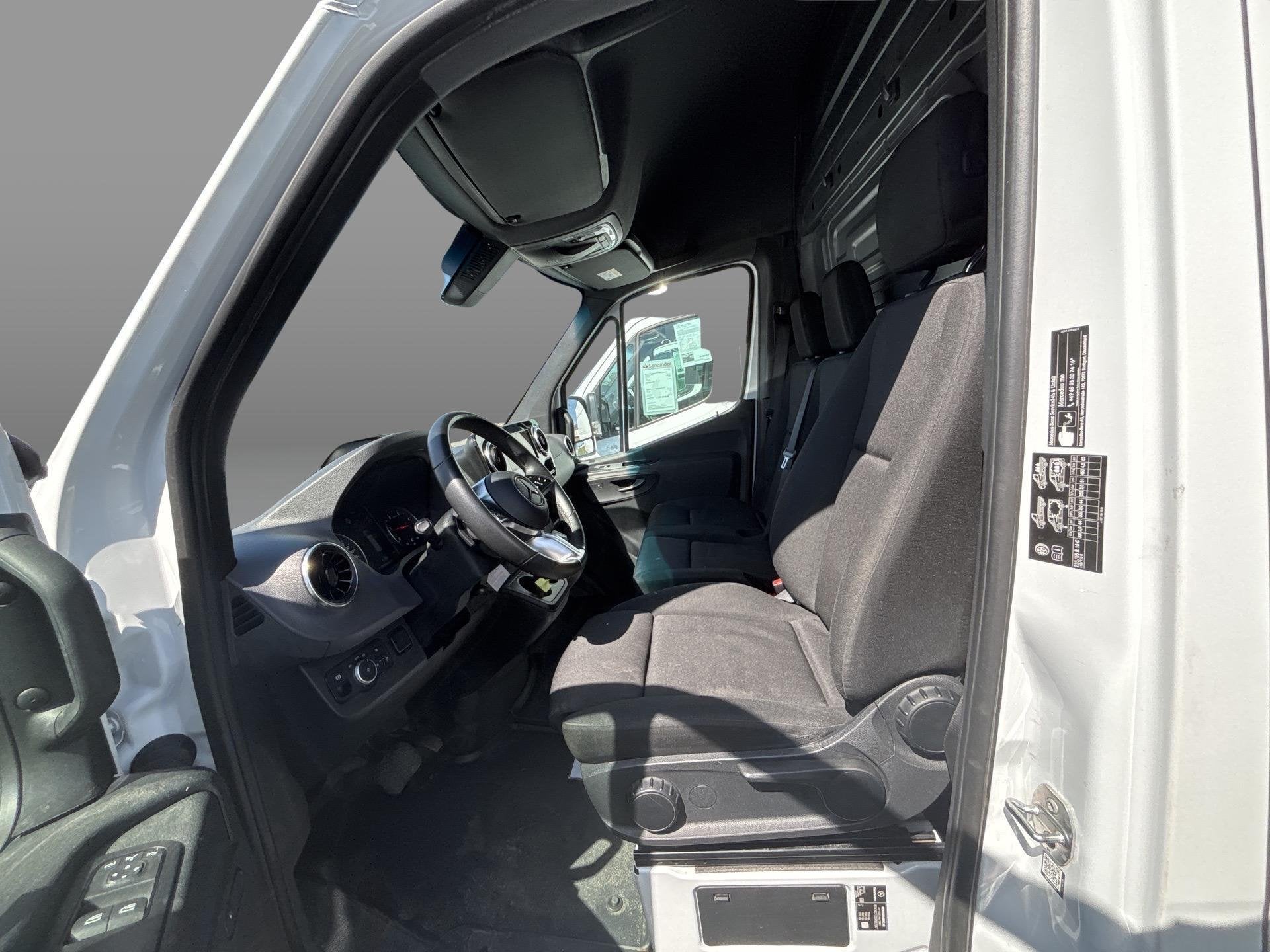 Mercedes-Benz Sprinter 317 CDI GB L3 RWD 3.5T | Houten wande, Auto's, Bestelwagens en Lichte vracht, Automaat, 4 deurs, Euro 6