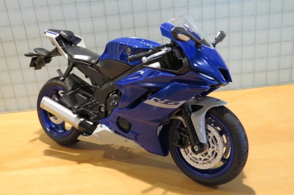 Yamaha YZF-R6 1:12 blue 62201 Welly, Enlèvement ou Envoi, Neuf, 1:9 à 1:12, Moteur