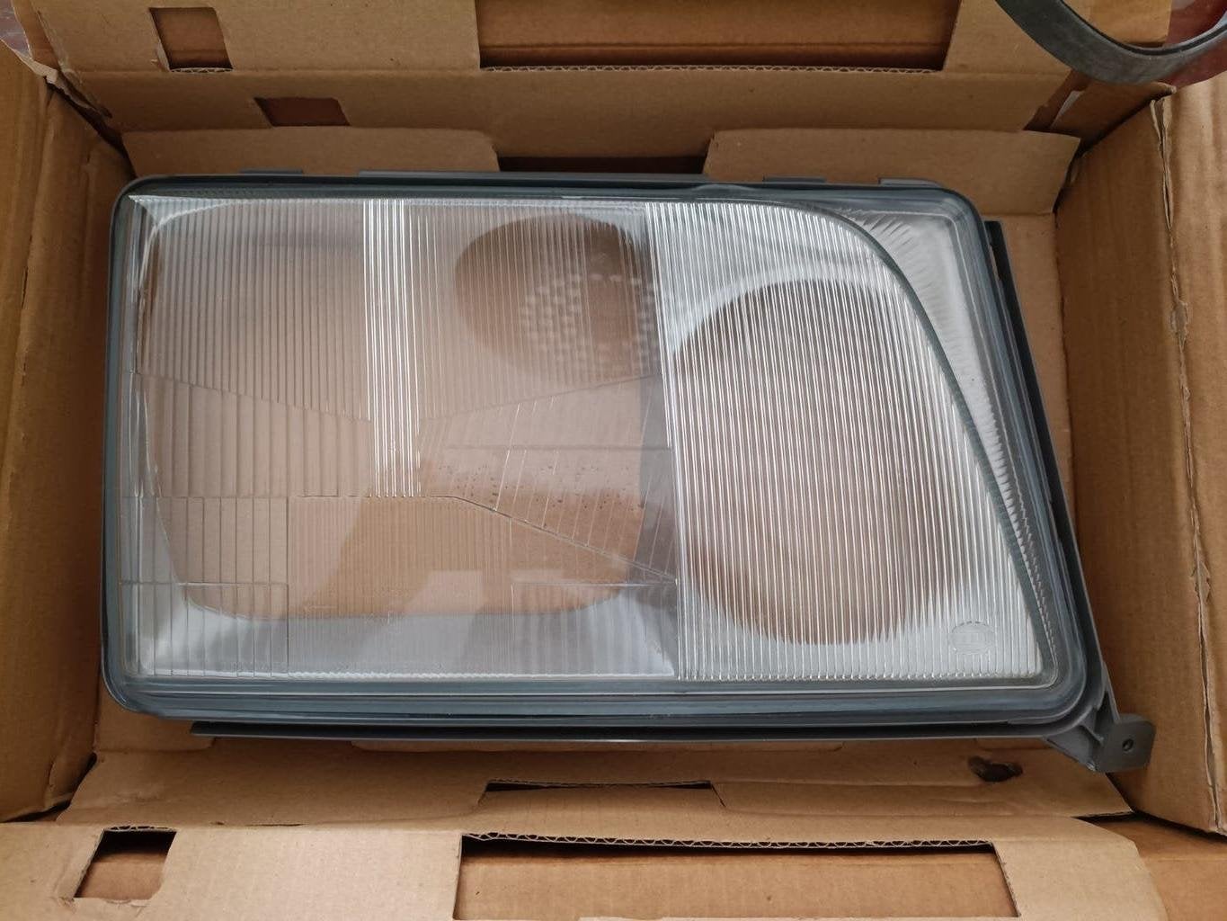 Mercedes W124 Hella Mopf2 ( 93-95 ) koplampglas L+R NOS, Auto-onderdelen, Verlichting, Ophalen of Verzenden, Nieuw, Mercedes-Benz