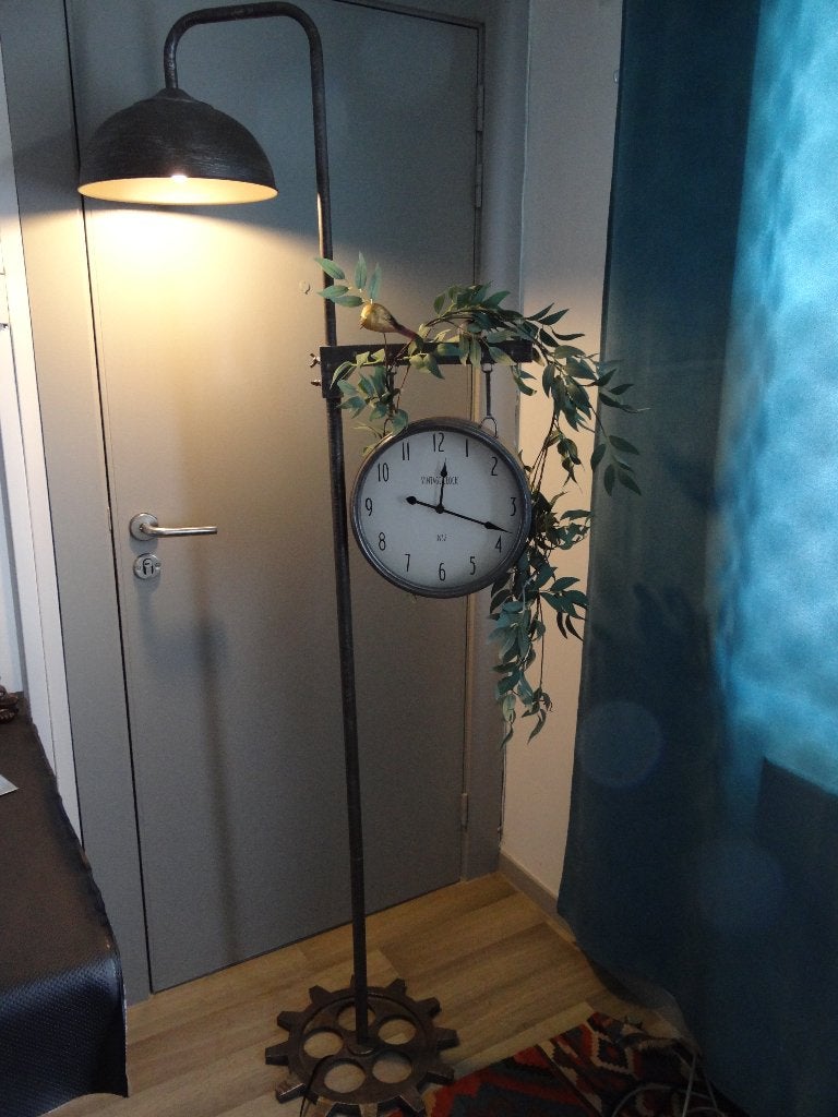 Grote moderne vloerlamp met klok, Ophalen, Gebruikt, Metaal, 150 tot 200 cm