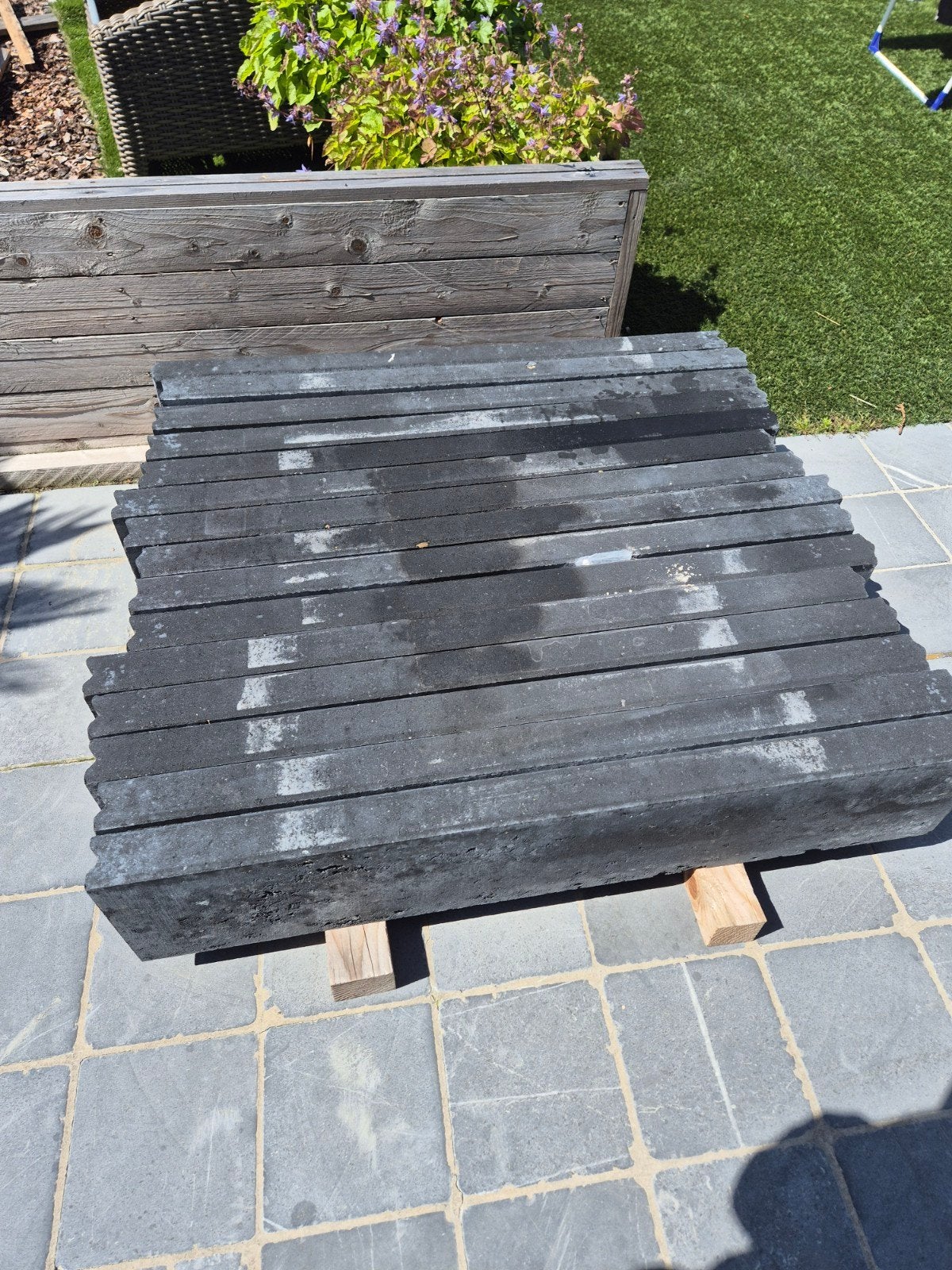 Bordure de 1 m de long sur 20 cm de haut, Jardin & Terrasse, Traverses & Bordures, Enlèvement
