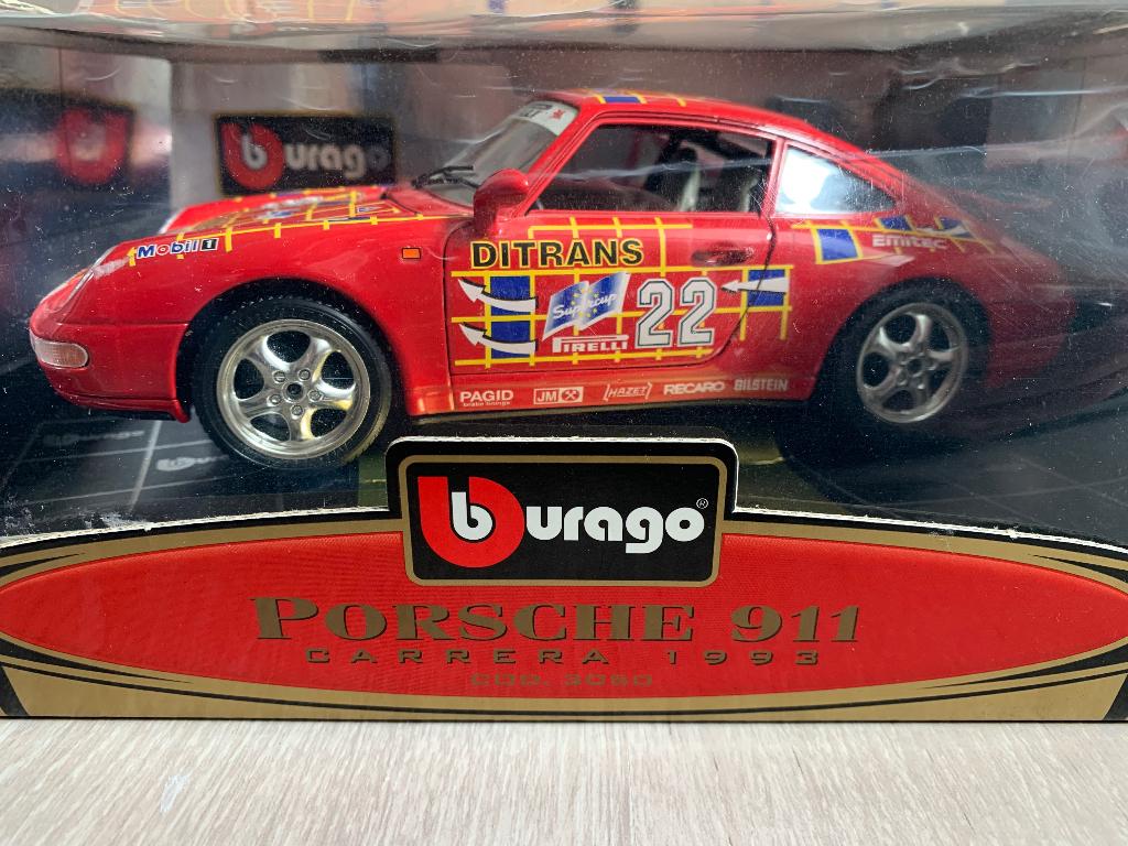 Modelauto 1/18 Bburago Porsche 911 Carrera cod. 3050, Hobby en Vrije tijd, Modelauto's | 1:18, Ophalen, Zo goed als nieuw, Auto