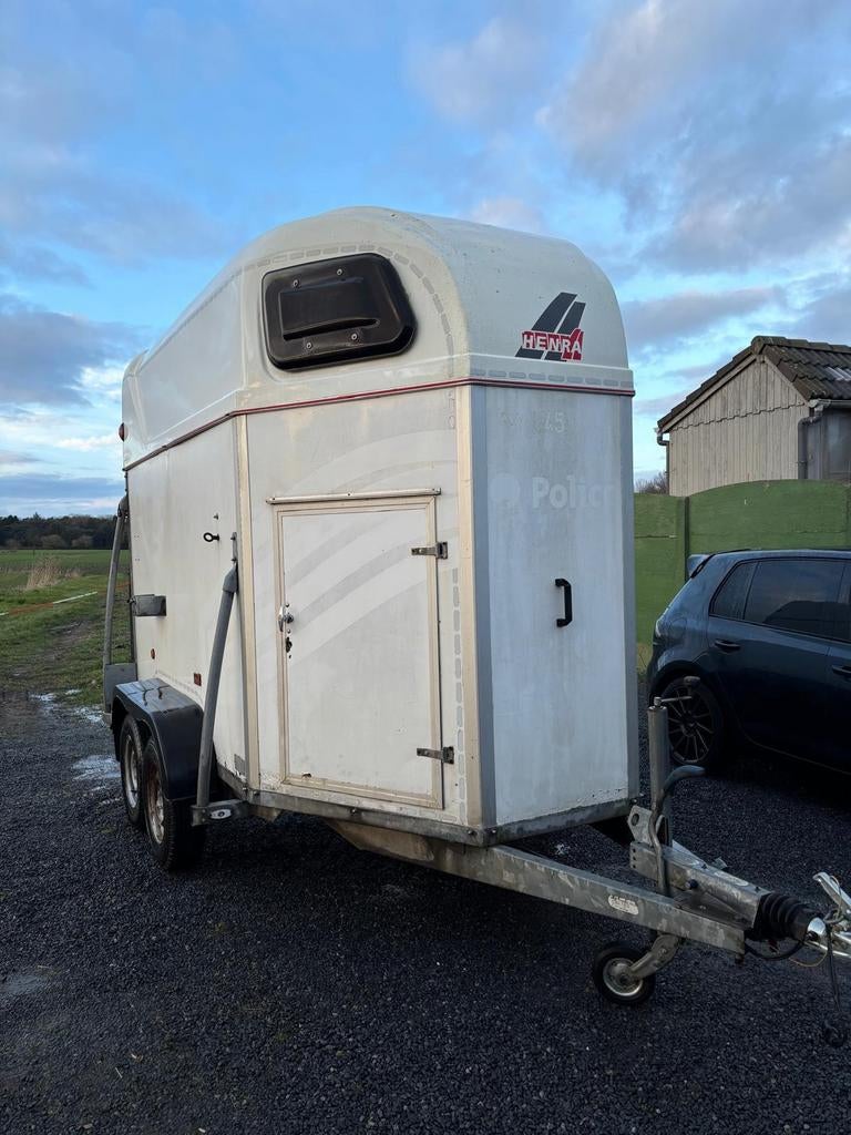 Henra 2 paards trailer, Dieren en Toebehoren, Ophalen, Gebruikt, Hout, 2-paards trailer