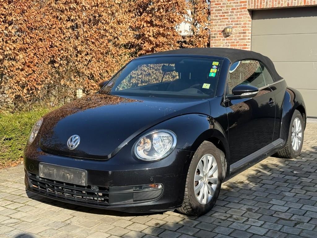 Volkswagen Beetle Beetle Cabriolet 1.2 TSI, Voorwielaandrijving, Cabriolet, https://public.car-pass.be/vhr/f3c7da0b-c289-4663-8adc-2d641813ba43