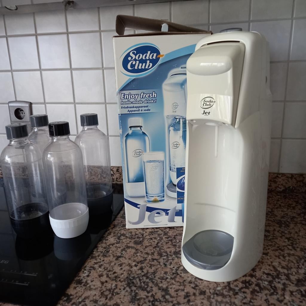 Soda stream met 4 flessen, Elektronische apparatuur, Bruiswatermachines, Ophalen, Gebruikt