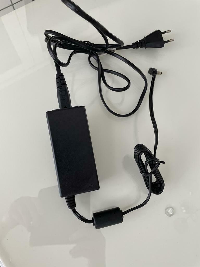 Originele Laptop adapter, Ophalen, Zo goed als nieuw