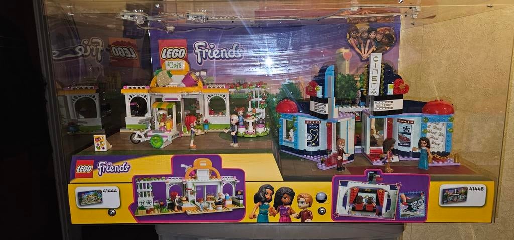 Vitrine lego friends avec led, transfo ,interrupteur a l'arr, Ophalen, Lego
