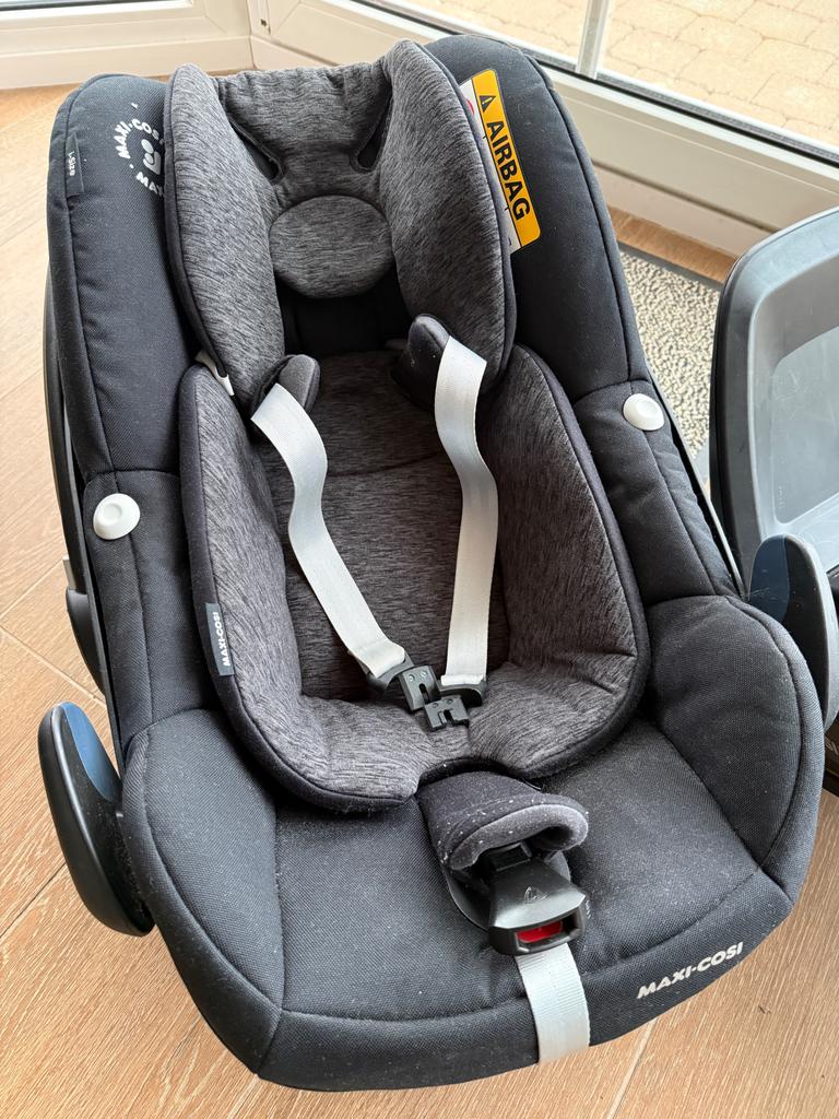 Maxi-Cosi Pebble Pro met Iso-Fix in goede staat, Ophalen, Autogordel of Isofix, Gebruikt, 0 t/m 13 kg