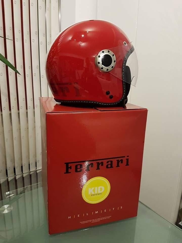 Casque original FERRARI pour enfant, Vélos & Vélomoteurs, Enlèvement ou Envoi, Neuf