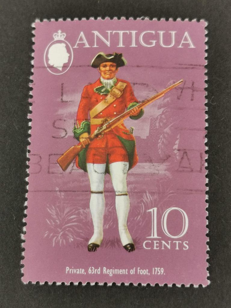 Antigua 1973 - uniformes militaires, Enlèvement ou Envoi, Affranchi, Amérique du Nord
