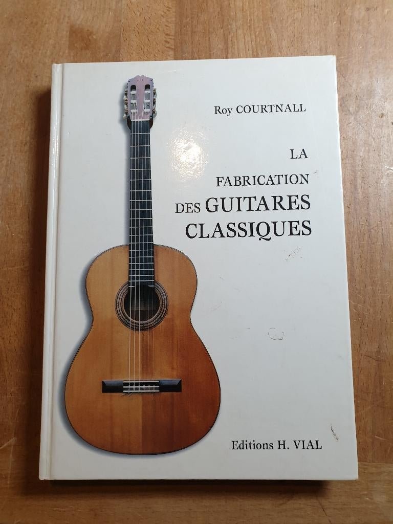 Classical guitar building, Musique & Instruments, Instruments à corde | Guitares | Acoustiques, Comme neuf, Guitare classique ou espagnole