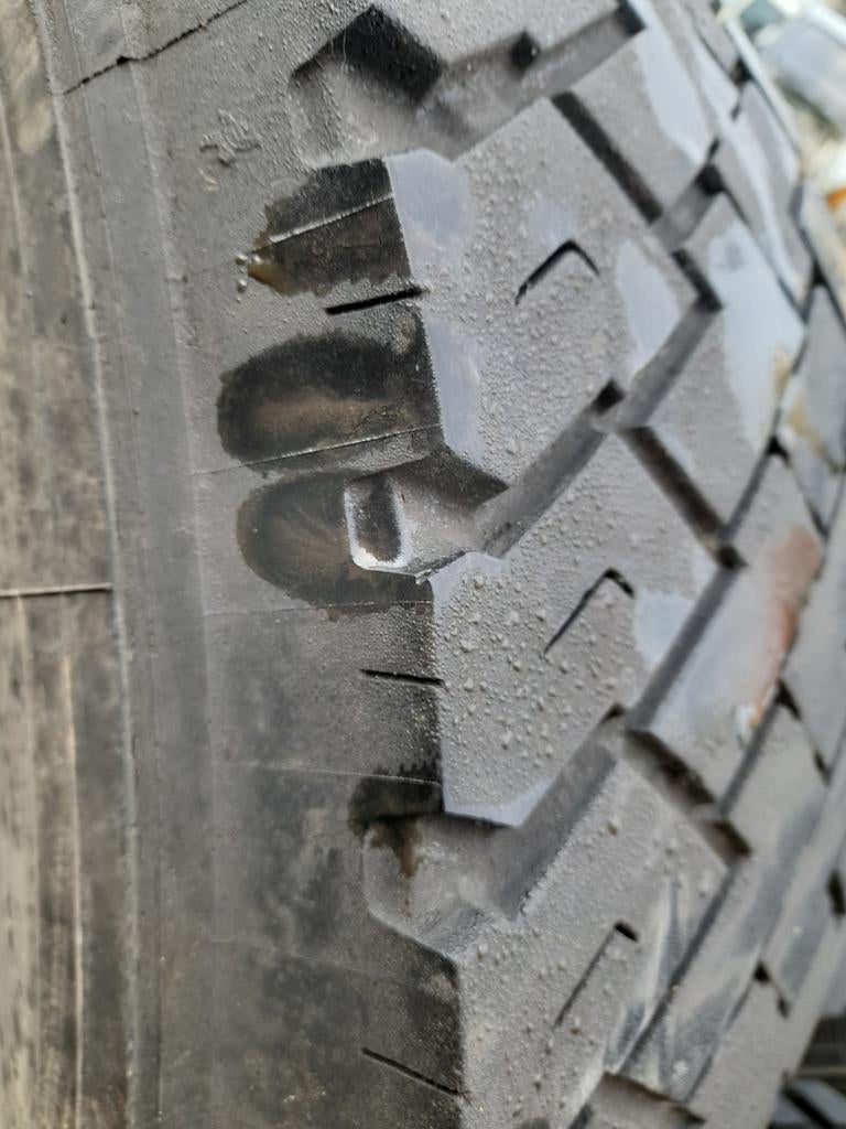 1 vrachtwagenband 285/70R19.5, Ophalen of Verzenden, Gebruikt