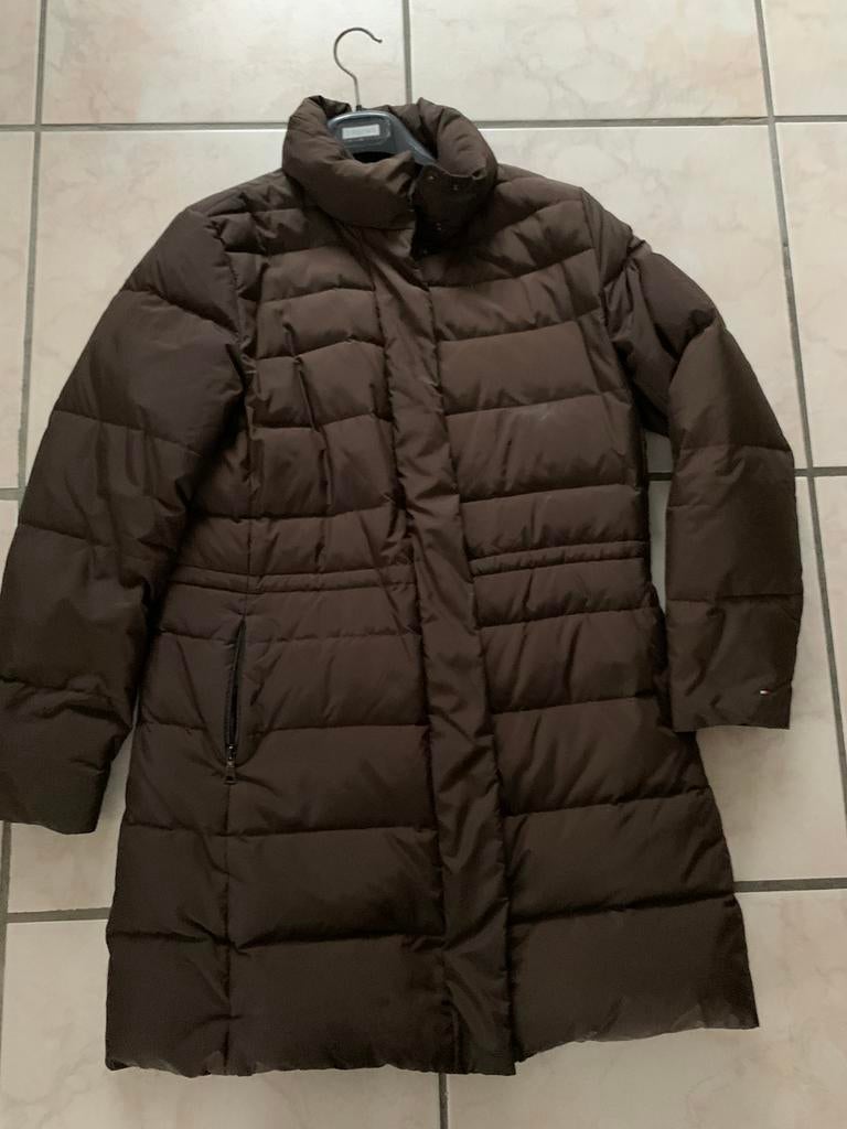 Donsjas Tommy Hilfiger M, bruin bijna nieuw, Ophalen of Verzenden