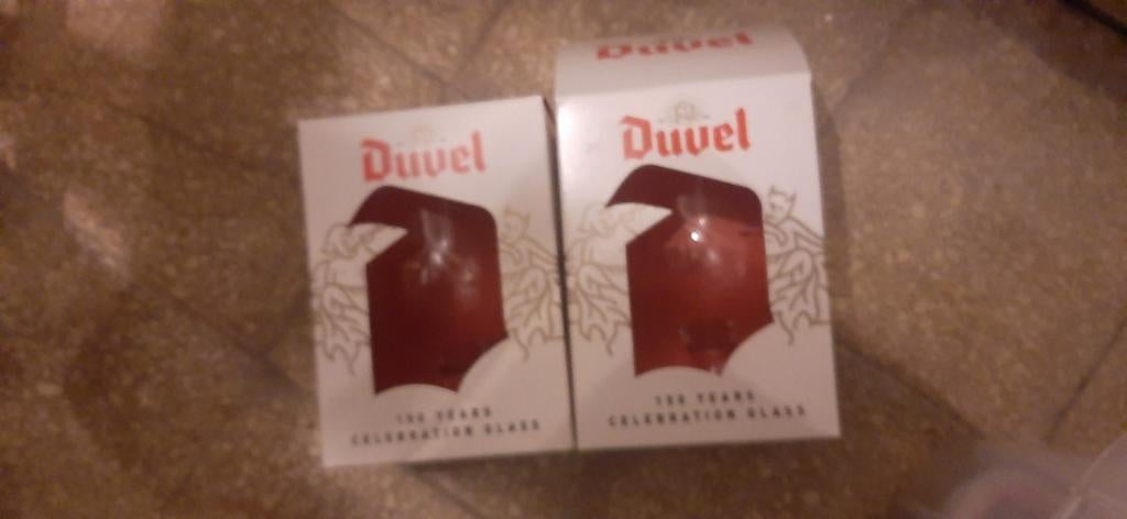 3 duvelglazen, Ophalen