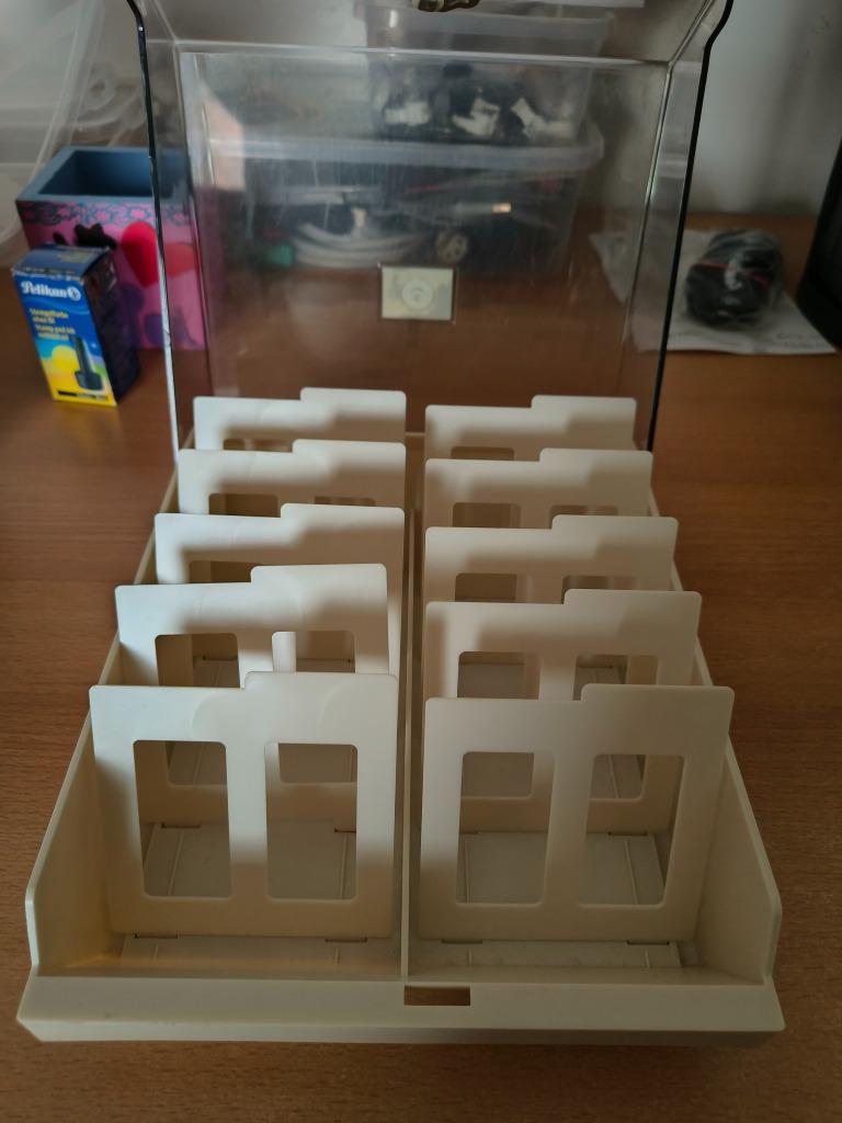 Vintage diskette opbergdozen, Computers en Software, Ophalen, Gebruikt, Overige typen