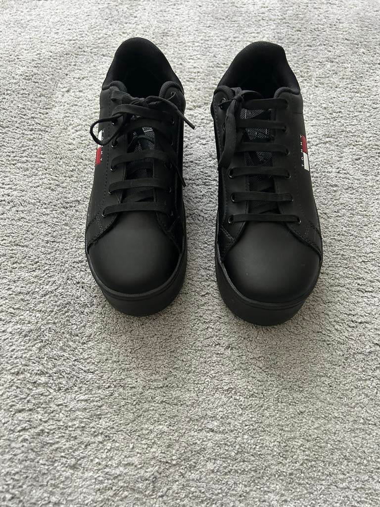 Chaussures tommy hilfiger 38, Kinderen en Baby's, Babykleding | Schoentjes en Sokjes, Ophalen, Meisje, Overige typen, Nieuw