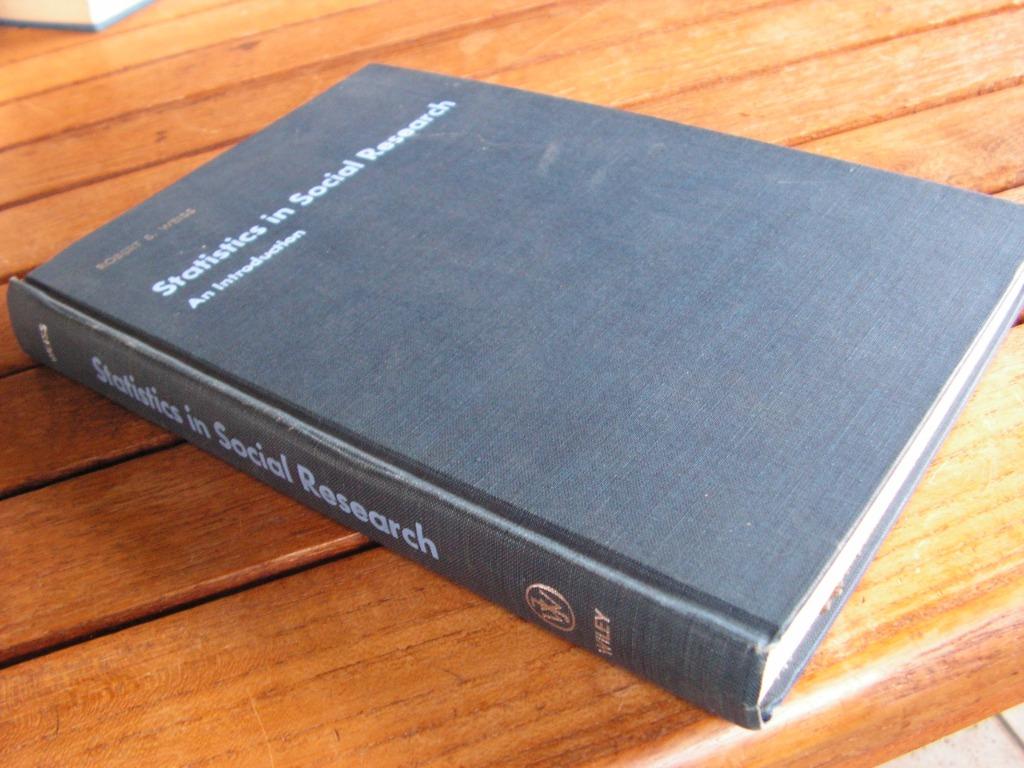 Boek “Statistics in social research – an introduction”., Boeken, Ophalen of Verzenden, Zo goed als nieuw, Management