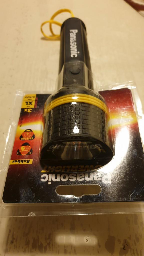 Zaklamp Panasonic nieuw in de verpakking, Caravans en Kamperen, Ophalen, Zo goed als nieuw