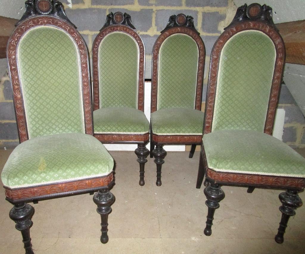 Chaises de Frullini, Enlèvement