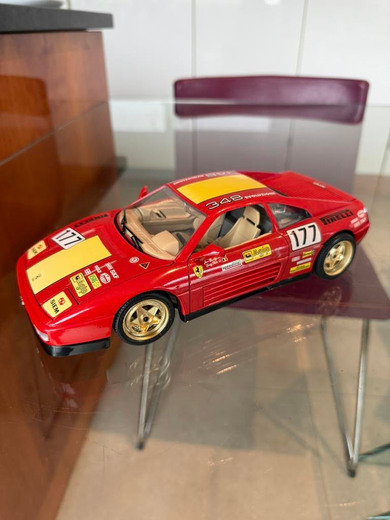FERRARI 348 TB EVOLUZIONNE # 177 au 1/18 pilote belge, Enlèvement ou Envoi, Comme neuf, Voiture, Burago