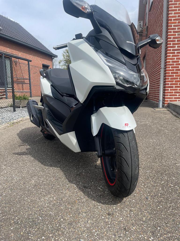 Honda forza tekoop, Motoren, Bedrijf, 125 cc, 11 kW of minder, 1 cilinder