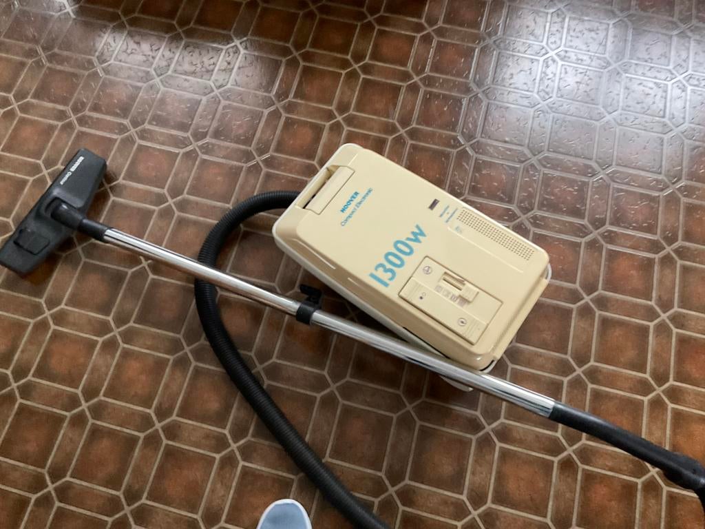 Stofzuiger en stofzakken, Ophalen, Zo goed als nieuw