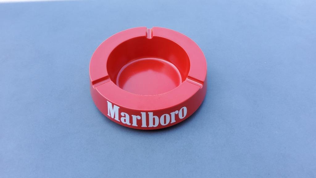Marlboro cendrier diamètre 14,5 cms. Très bon état., Ophalen of Verzenden, Zo goed als nieuw