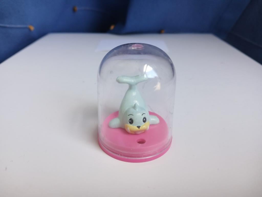 Figurine Pokemon Otaria sous globe, Hobby & Loisirs créatifs, Jeux de cartes à collectionner | Pokémon, Enlèvement ou Envoi, Comme neuf
