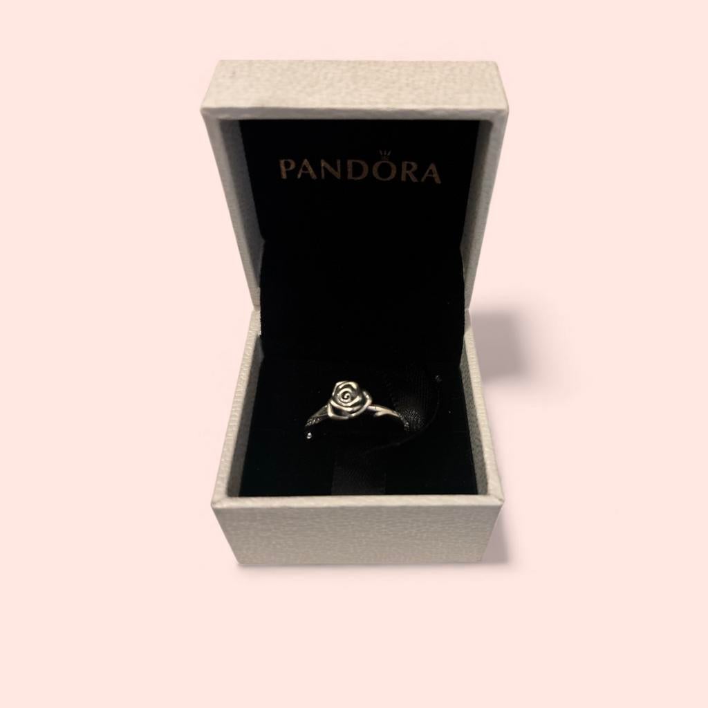 Bague Pandora fleur, Comme neuf, Argent, Argent, 20 ou plus grands