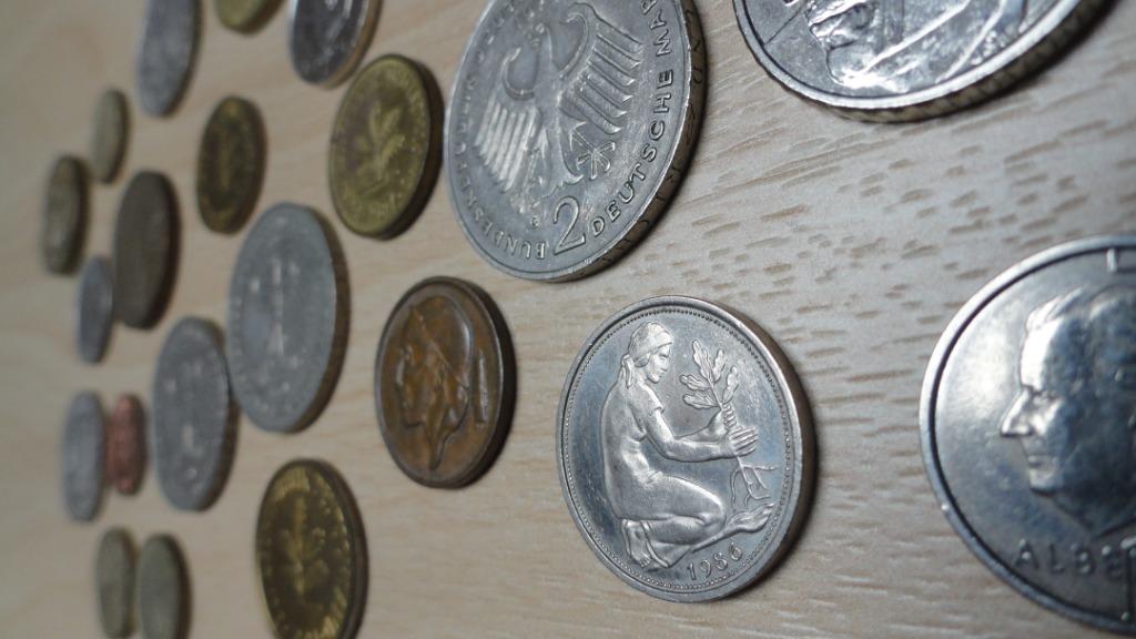 Verzameling oude munten en biljetten, Ophalen, Munten
