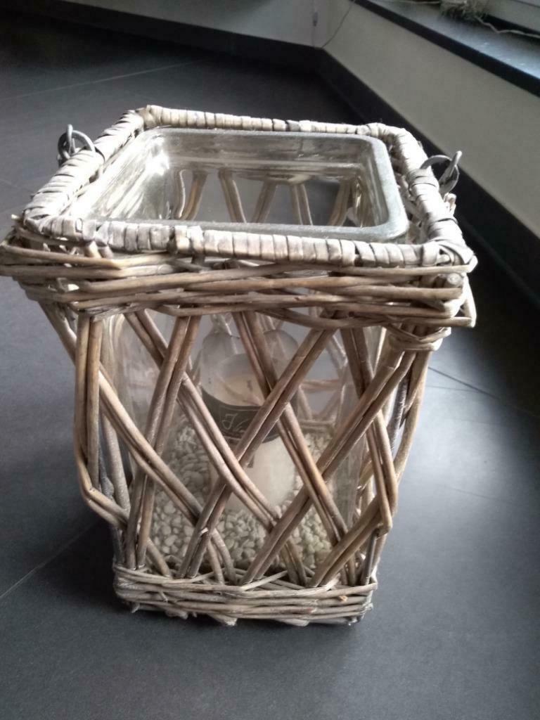 Rieten theelicht met glas en kaars, Overige materialen, Ophalen of Verzenden, Zo goed als nieuw, Grijs