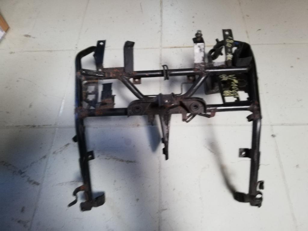 honda vf 1000f van '84-'88 topkuip steun, Enlèvement ou Envoi, Utilisé