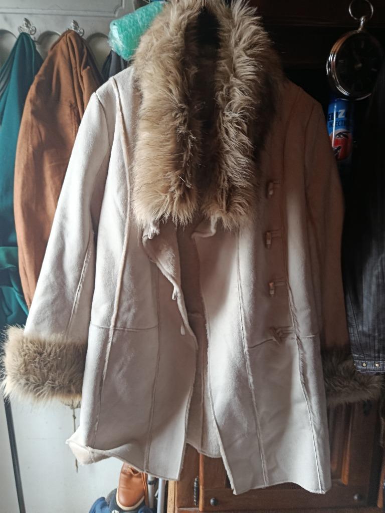 Lot vêtements pour femmes, Enlèvement, Comme neuf, Taille 42/44 (L)